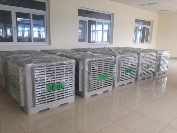 Sản phẩm m&aacute;y l&agrave;m m&aacute;t iFan