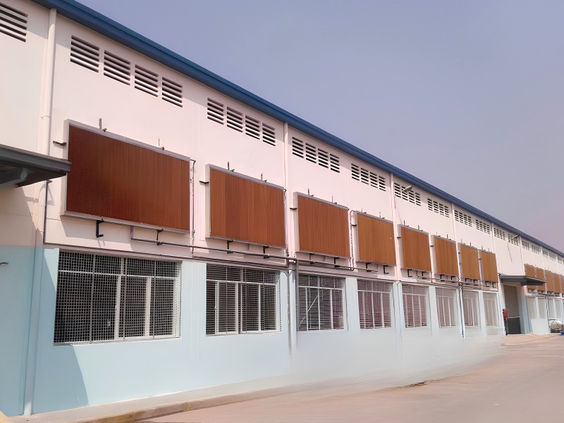 tấm cooling pad cho nhà xưởng